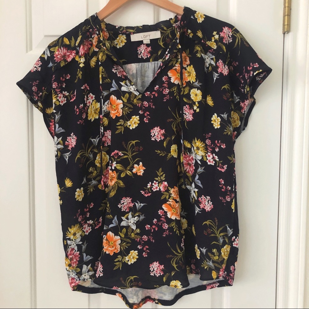 NWOT loft blouse with ruffle collar and ties - Picture 6 of 7